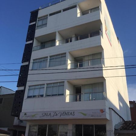Apartamentos View, Calle Del Malecon Frente Al Lago Guatape Bagian luar foto