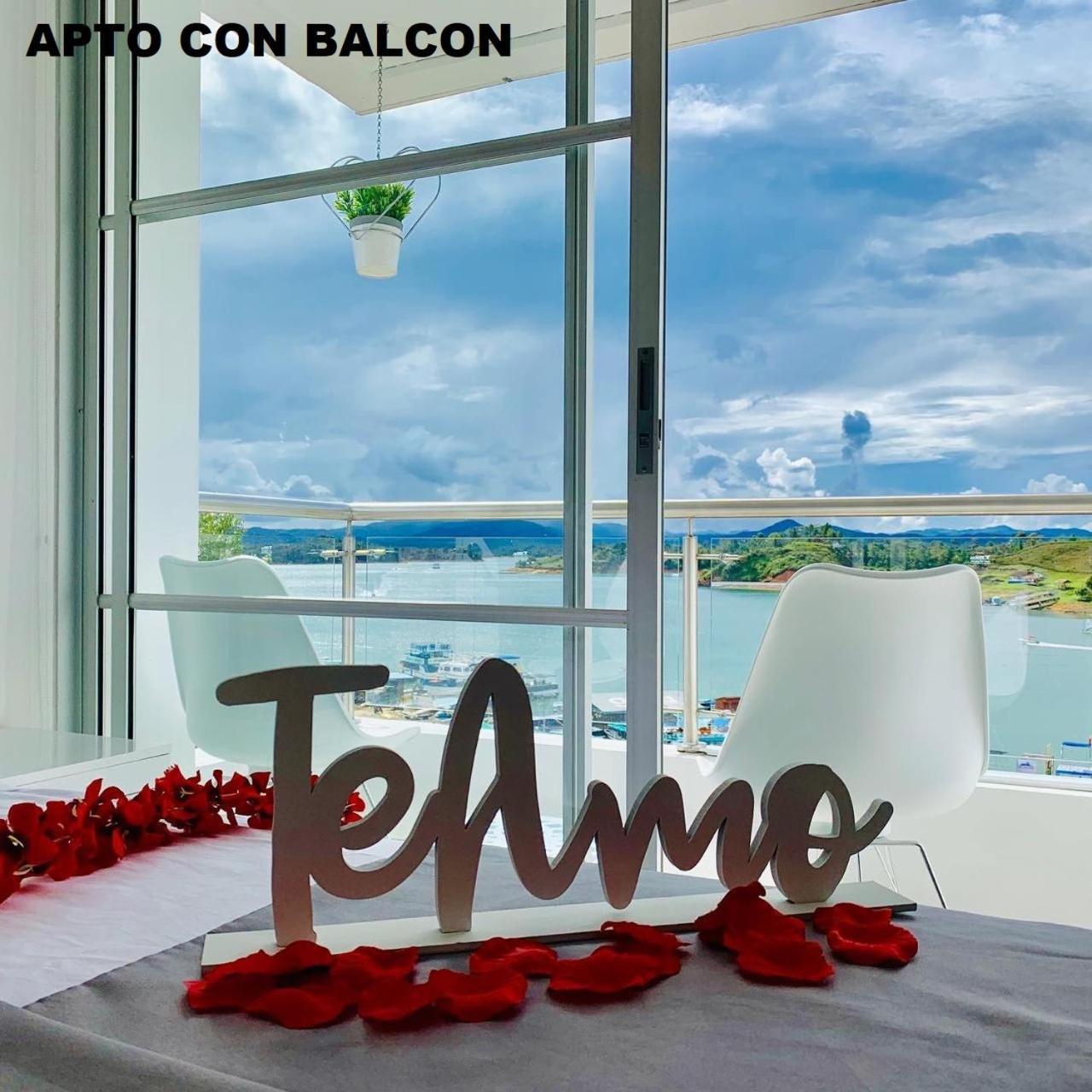 Apartamentos View, Calle Del Malecon Frente Al Lago Guatape Bagian luar foto